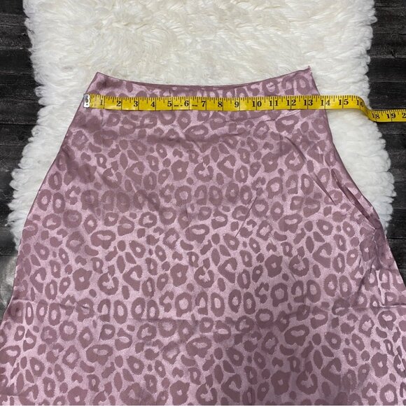 VINE & LOVE CHEETAH PRINT PINK SATIN MIDI SKIRT - Picture 7 of 8